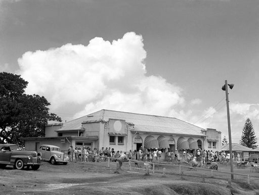 Greenmount kiosk and dressing rooms